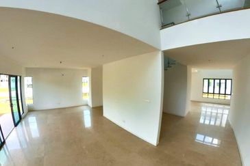 Cahaya SPK, Seksyen U9