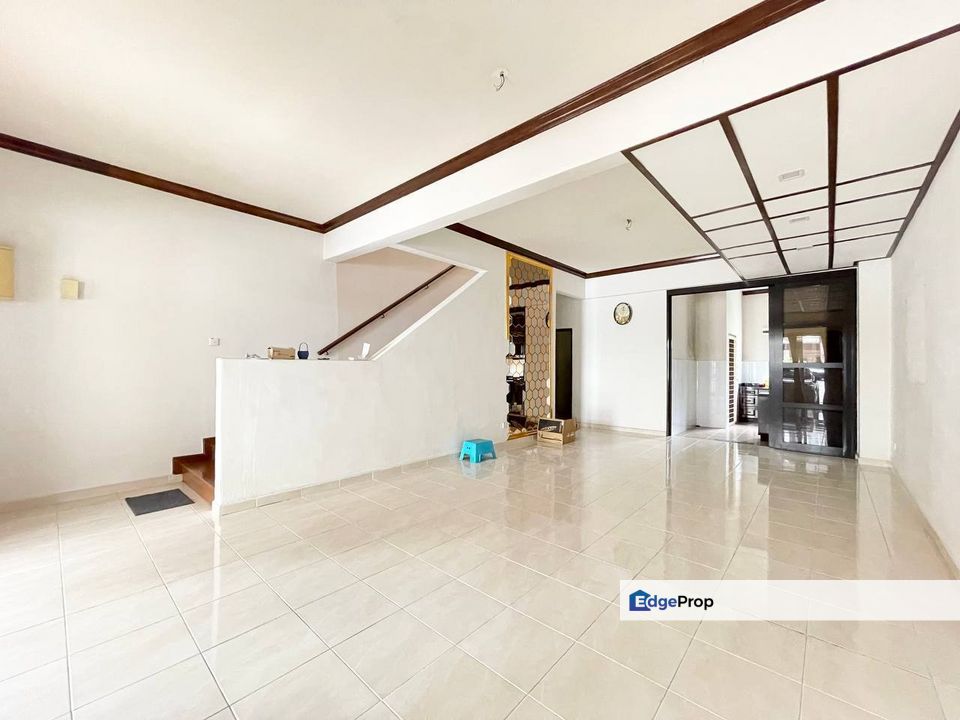 [FOR SALE] Double Storey Terrace Alam D'16 Seksyen 16 Shah Alam, Selangor, Shah Alam