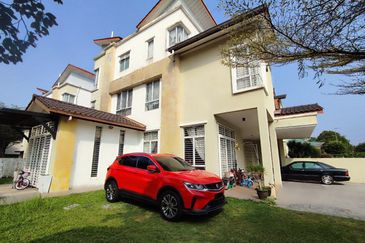 Seksyen 4, Shah Alam