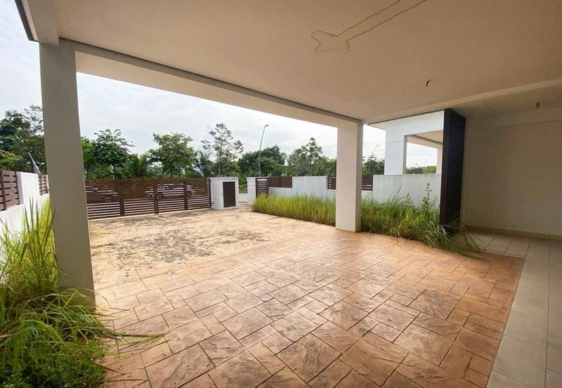 Viana at Elmina Gardens