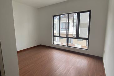 Viana at Elmina Gardens