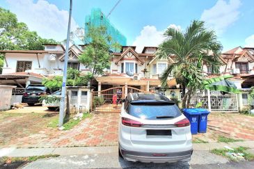 [MURAH] Double Storey Terrace House Type Melati Bukit Subang