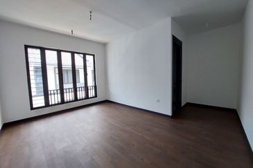 Hevea Elmina Gardens