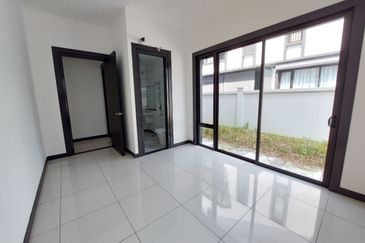 Hevea Elmina Gardens