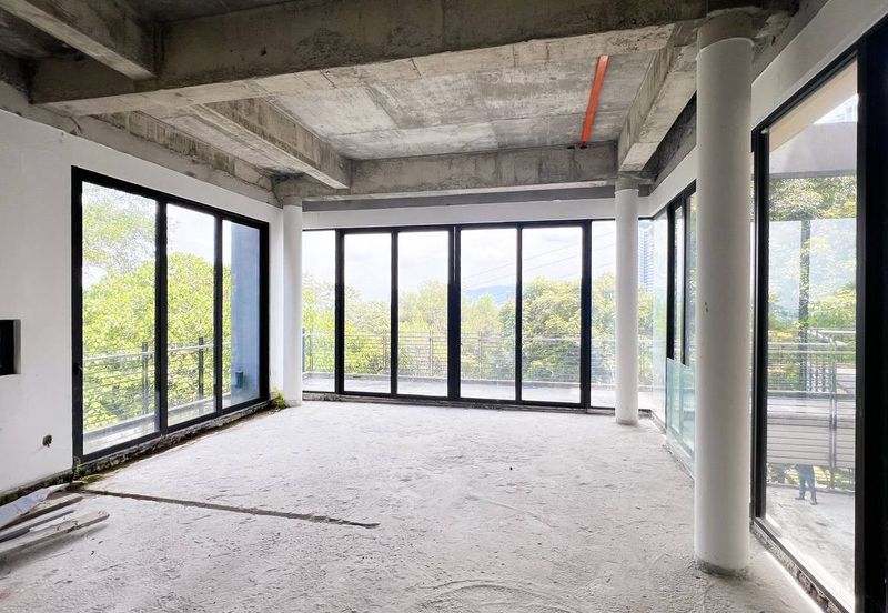 [FACING OPEN] 3.5 Storey Bungalow Country Heights Damansara KL