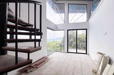 [FACING OPEN] 3.5 Storey Bungalow Country Heights Damansara KL