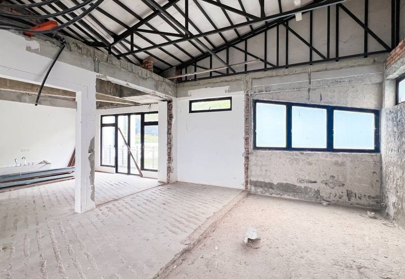 [FACING OPEN] 3.5 Storey Bungalow Country Heights Damansara KL