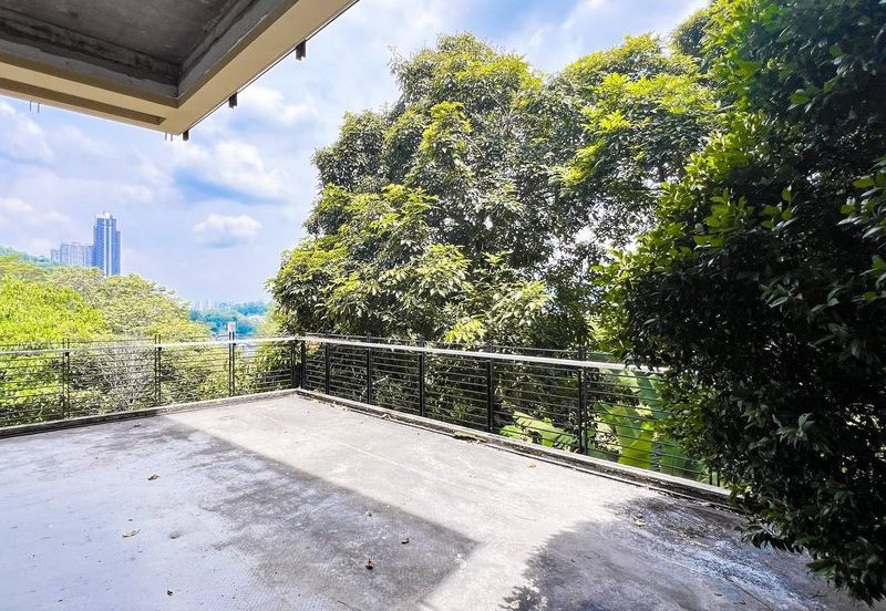 [FACING OPEN] 3.5 Storey Bungalow Country Heights Damansara KL