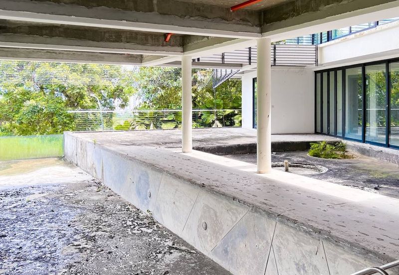 [FACING OPEN] 3.5 Storey Bungalow Country Heights Damansara KL