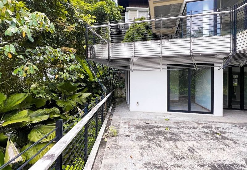 [FACING OPEN] 3.5 Storey Bungalow Country Heights Damansara KL