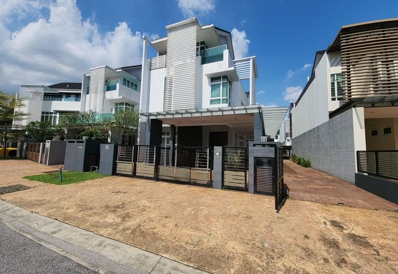 [MODERN DESIGN] 3 Storey Bungalow Usj Height Subang Jaya