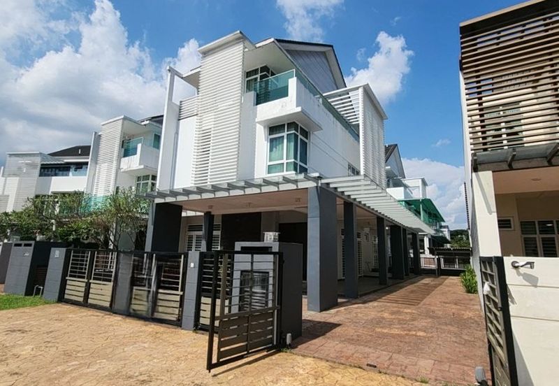 [MODERN DESIGN] 3 Storey Bungalow Usj Height Subang Jaya