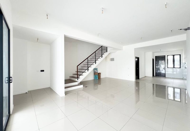 Nadira 3 @ Bukit Raja