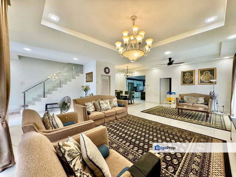 [END LOT] Double Storey Superlink Jalan Akuatik D'Kayangan Seksyen 13 Shah Alam, Selangor, Shah Alam