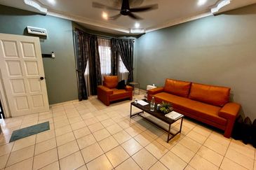 Taman Tepi Sungai ( Taman Teluk Pulai Indah )