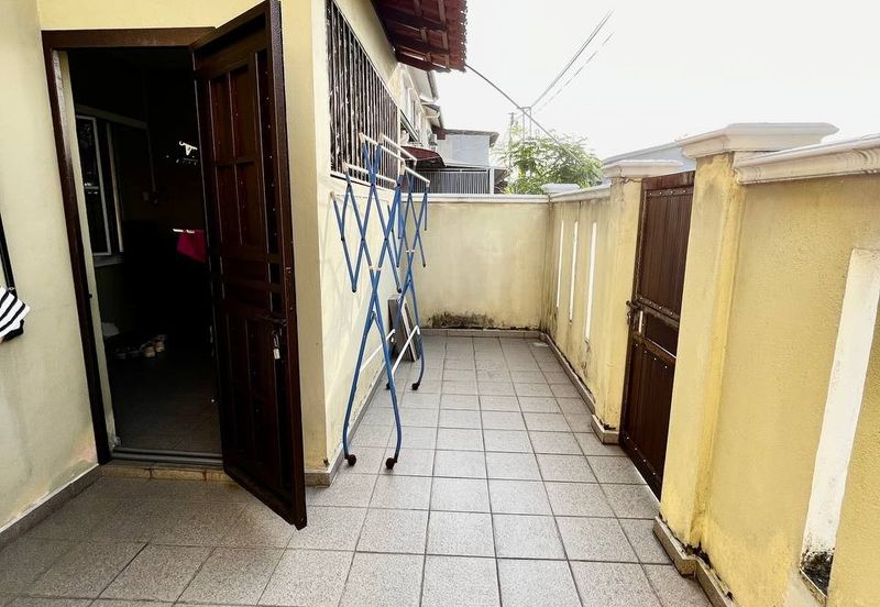 Taman Tepi Sungai ( Taman Teluk Pulai Indah )