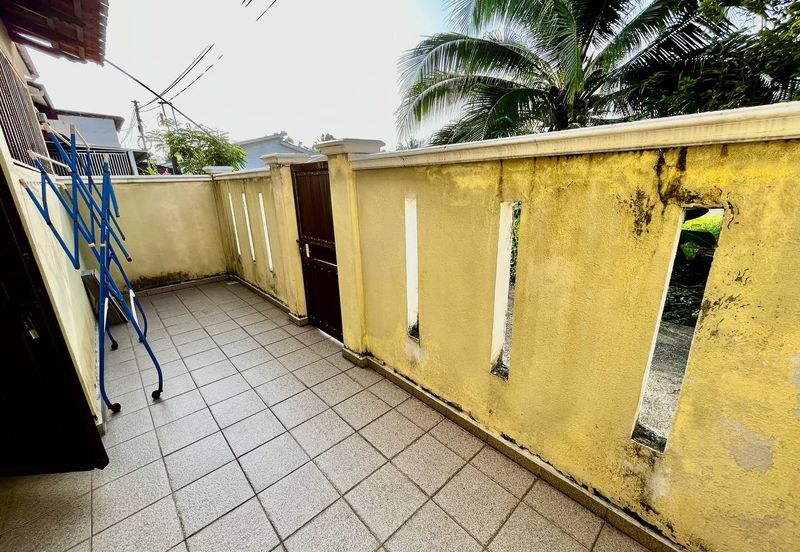 Taman Tepi Sungai ( Taman Teluk Pulai Indah )