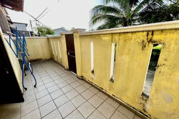 Taman Tepi Sungai ( Taman Teluk Pulai Indah )