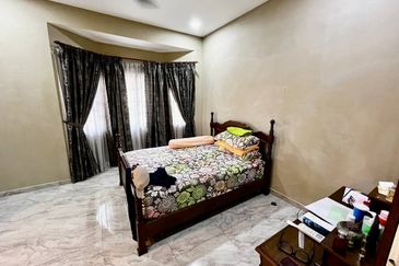 Taman Tepi Sungai ( Taman Teluk Pulai Indah )