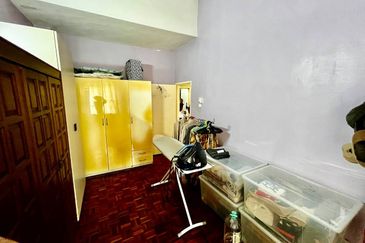 Taman Tepi Sungai ( Taman Teluk Pulai Indah )