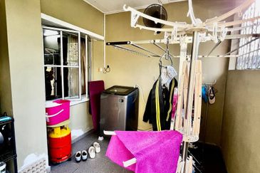 Taman Tepi Sungai ( Taman Teluk Pulai Indah )