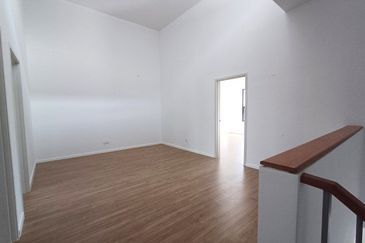 Iris Encorp Cahaya Alam