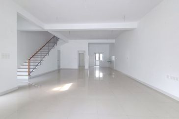 Iris Encorp Cahaya Alam