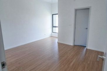 Iris Encorp Cahaya Alam