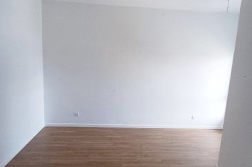 Iris Encorp Cahaya Alam