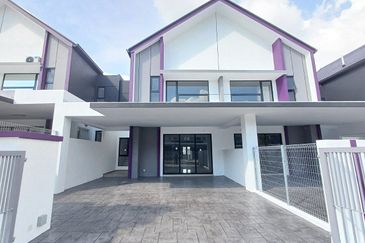 Iris Encorp Cahaya Alam