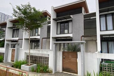 Mozart, Symphony Hills