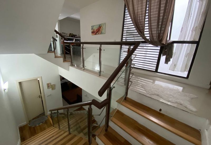 Mozart, Symphony Hills