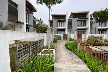 Mozart, Symphony Hills