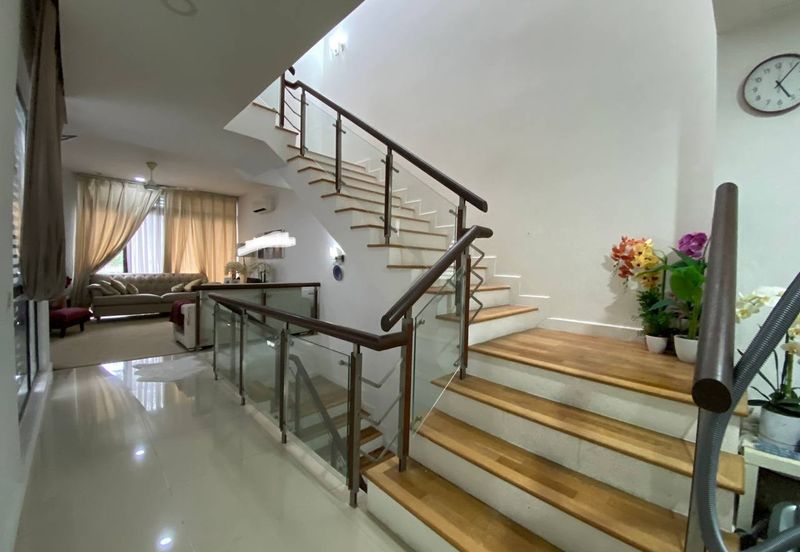 Mozart, Symphony Hills