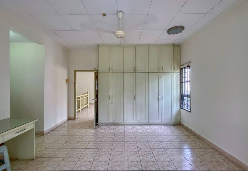 Corner Lot Double Storey Terrace Bukit Jelutong Shah Alam For Sale