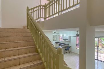 Corner Lot Double Storey Terrace Bukit Jelutong Shah Alam For Sale