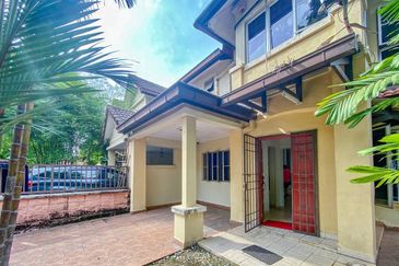 Corner Lot Double Storey Terrace Bukit Jelutong Shah Alam For Sale