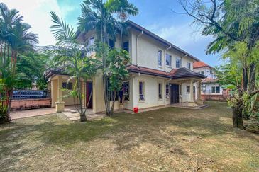 Corner Lot Double Storey Terrace Bukit Jelutong Shah Alam For Sale