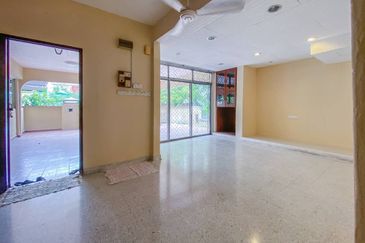 Corner Lot Double Storey Terrace Bukit Jelutong Shah Alam For Sale