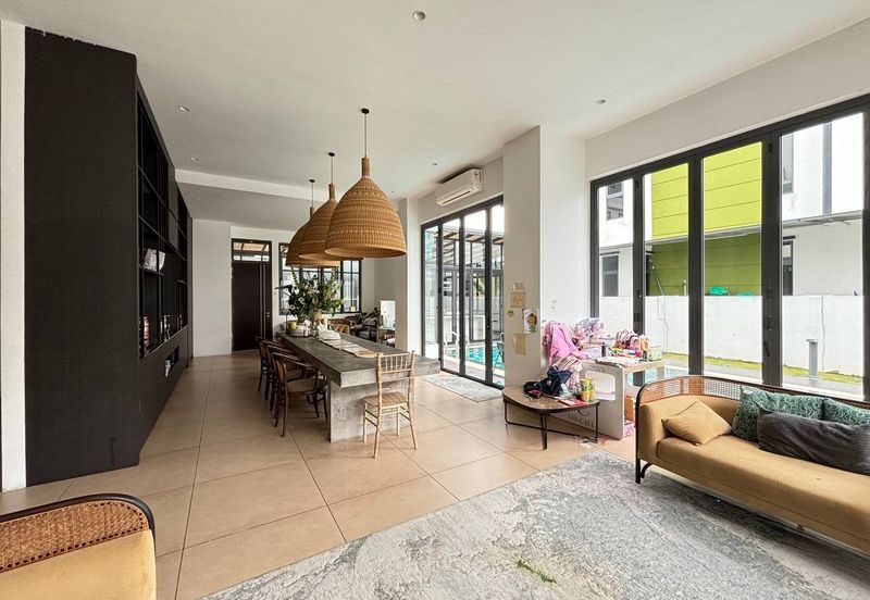 Casa Sutra, Alam Nusantara