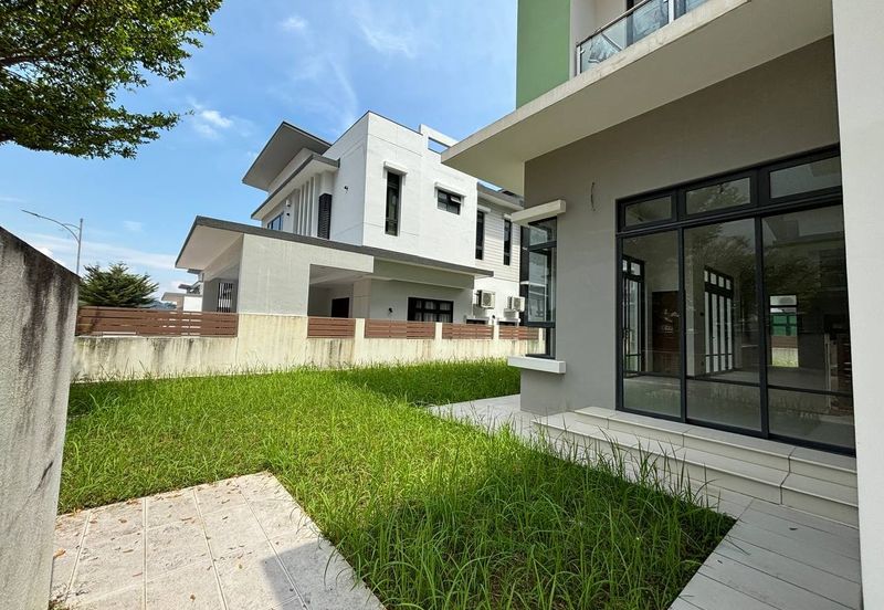 Casa Sutra, Alam Nusantara