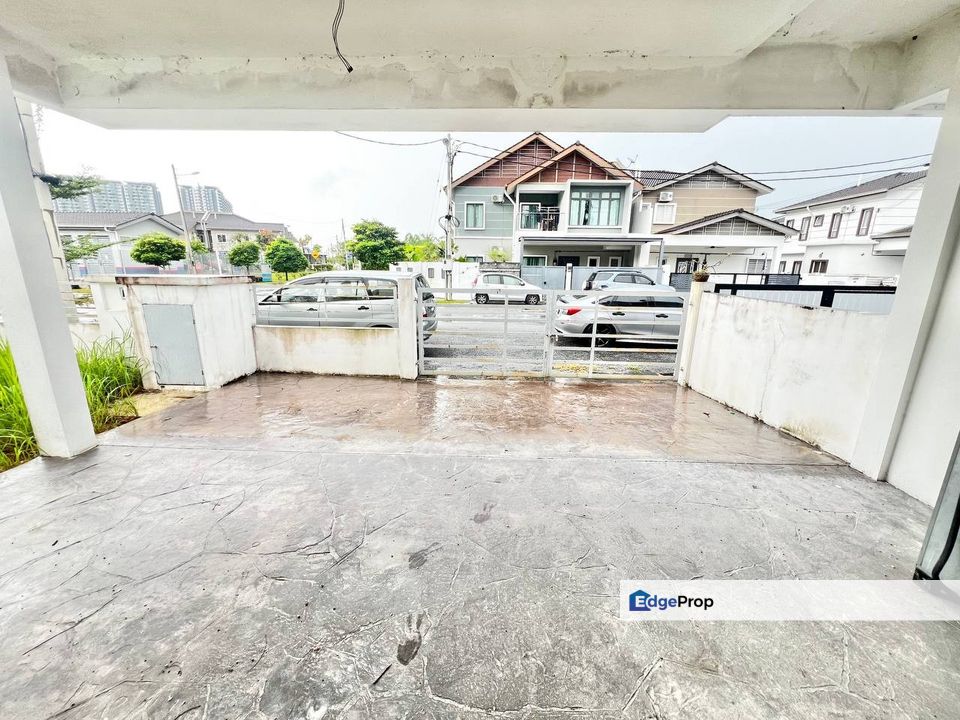 [BARE UNIT] Semi-D Double Storey Taman Desiran Bayu Puchong, Selangor, Puchong