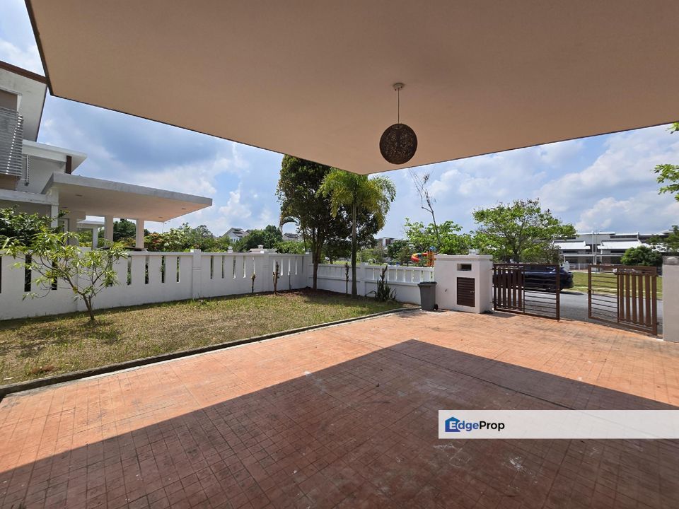 NEAR KLIA HUGE LAND Double Storey Bungalow Bandar Baru Enstek Nilai For Sale, Negeri Sembilan, Labu
