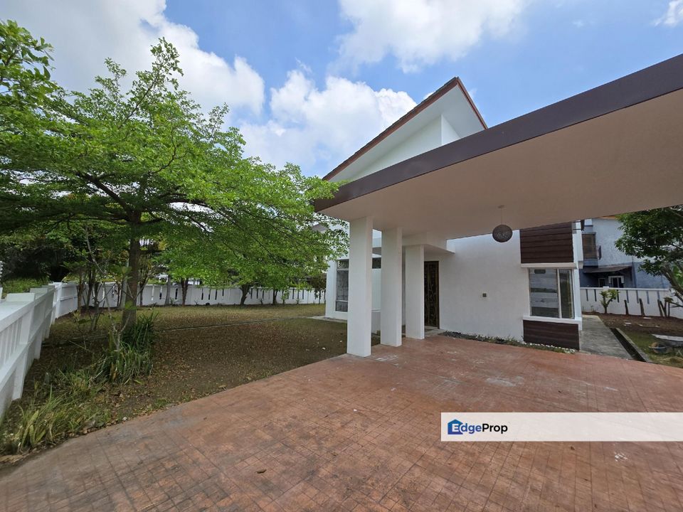 NEAR KLIA HUGE LAND Double Storey Bungalow Bandar Baru Enstek Nilai For Sale, Negeri Sembilan, Labu