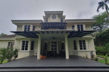 KGSAAS Golf Club, Seksyen 13