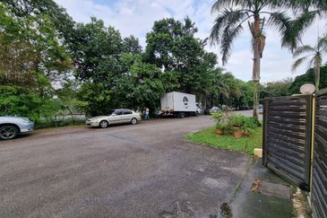 Jalan Makyong, Bandar Bukit Raja