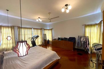 Cornerlot Bungalow at Bidai Residence Bukit Jelutong Shah Alam For Sale