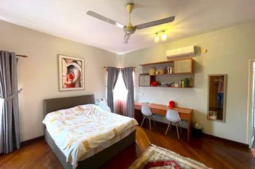 Cornerlot Bungalow at Bidai Residence Bukit Jelutong Shah Alam For Sale