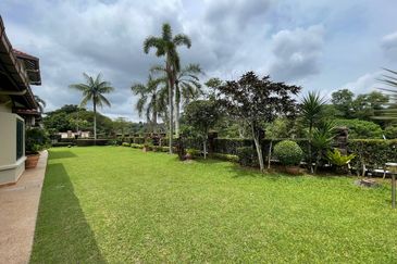 Cornerlot Bungalow at Bidai Residence Bukit Jelutong Shah Alam For Sale