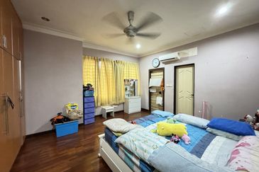 Renovated Double Storey Superlink Tropika Bukit Jelutong Shah Alam For Sale